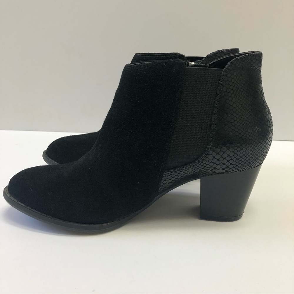 Vionic Anne Black Side Zip Booties. - image 6